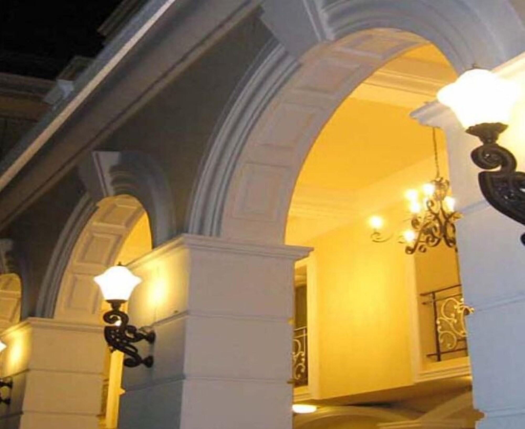 Rafael Hotel And Mansion Bangkok - Sha Extra Plus Certified Exteriör bild