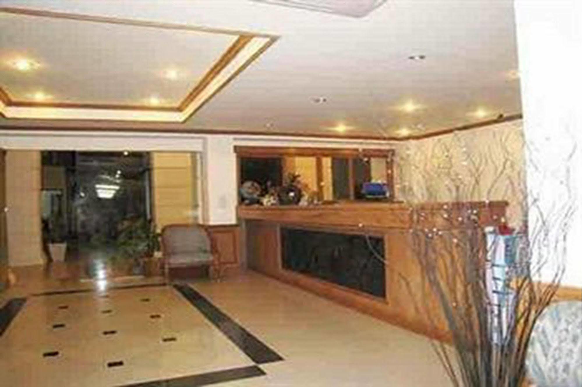 Rafael Hotel And Mansion Bangkok - Sha Extra Plus Certified Exteriör bild
